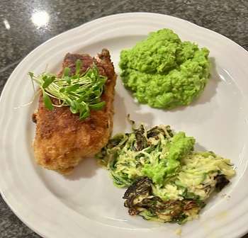 Spargel-Cordonbleu Rolle