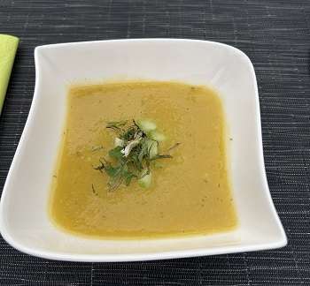 Kalte Mango-Gurken-Suppe
