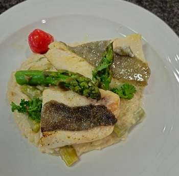 Spargelrisotto mit St. Pierre-Filet